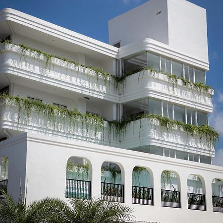 Montagne Boutique Hotel Kampot Exterior photo
